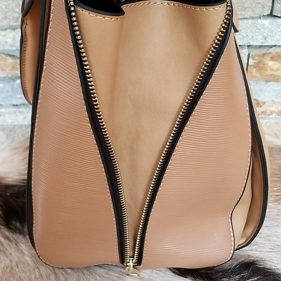 Tan Faux Leather Extra Large Shoulder Tote Bag With Removable Strap - Picture 13 of 16